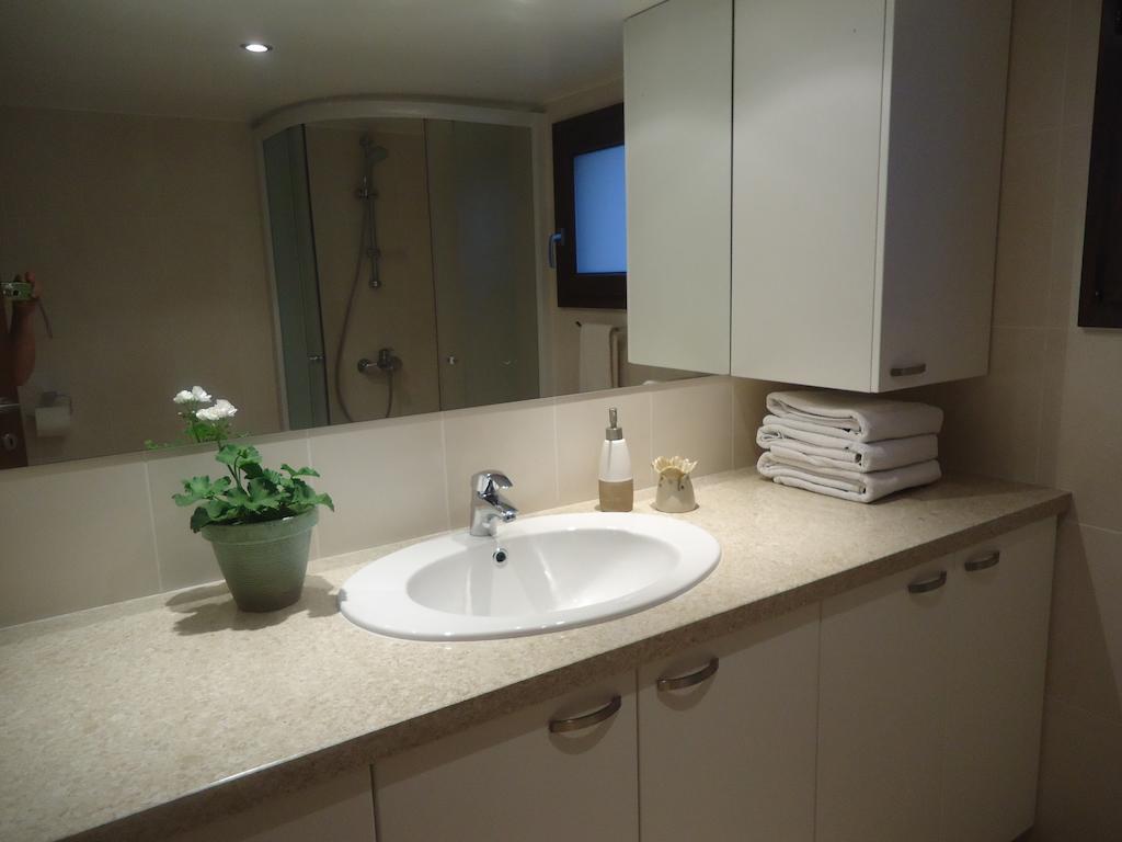 Agios Athanasios Petralona Apartment الغرفة الصورة